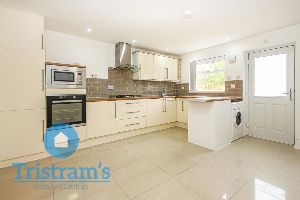 Property photo 3 of 9 Img_8712
