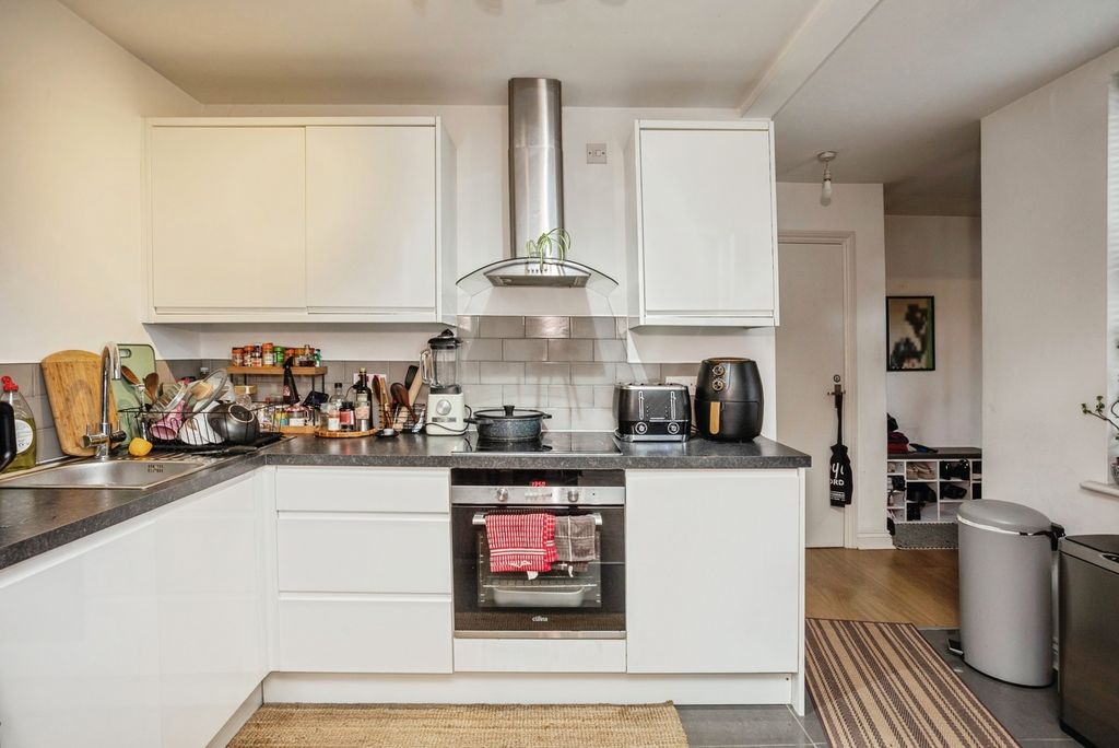 Property photo 2 of 22 Pbox-Img.Jpg