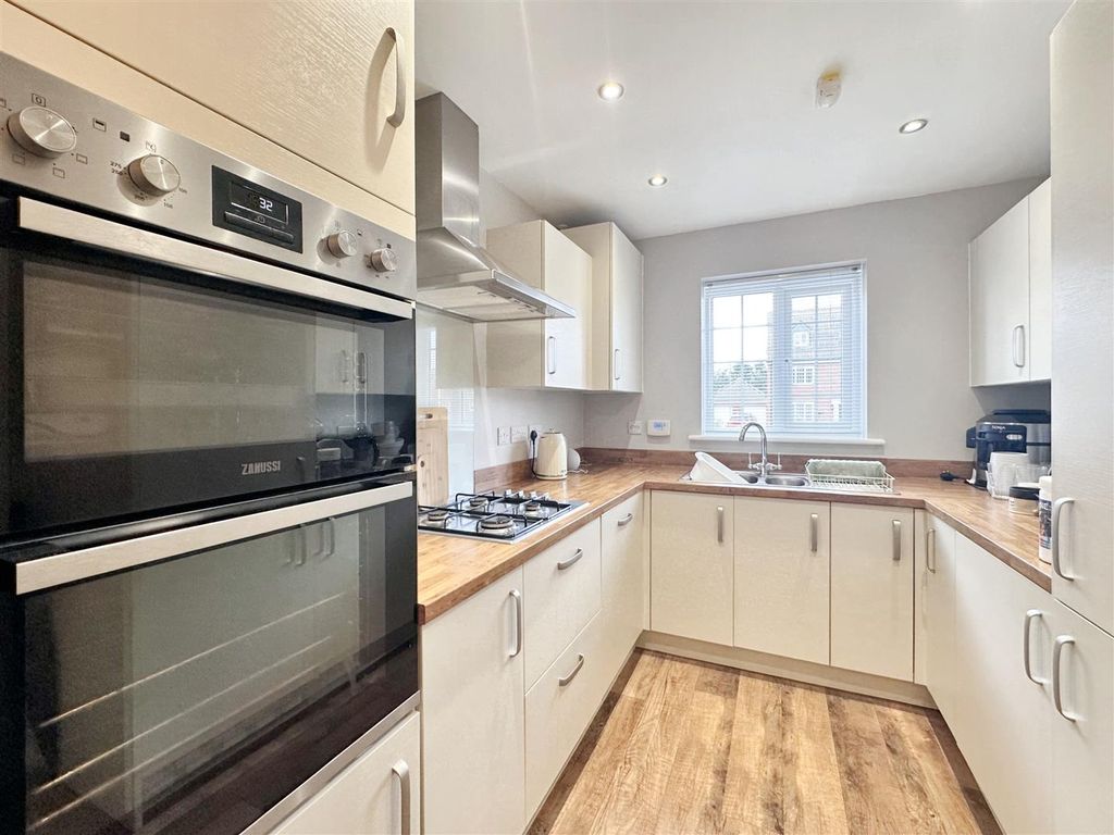 Property photo 2 of 12 Img_6903.Jpg