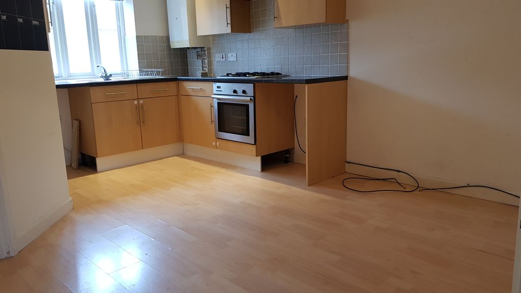 Property photo 2 of 10 Kitchen / Diner