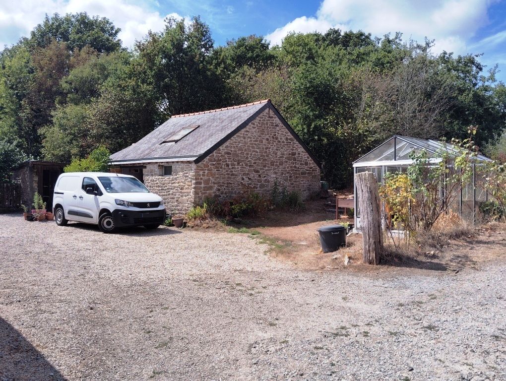Property photo 2 of 25