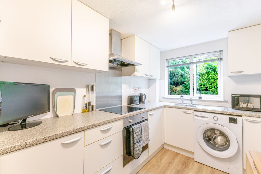 Property photo 2 of 15 Kitchen 1