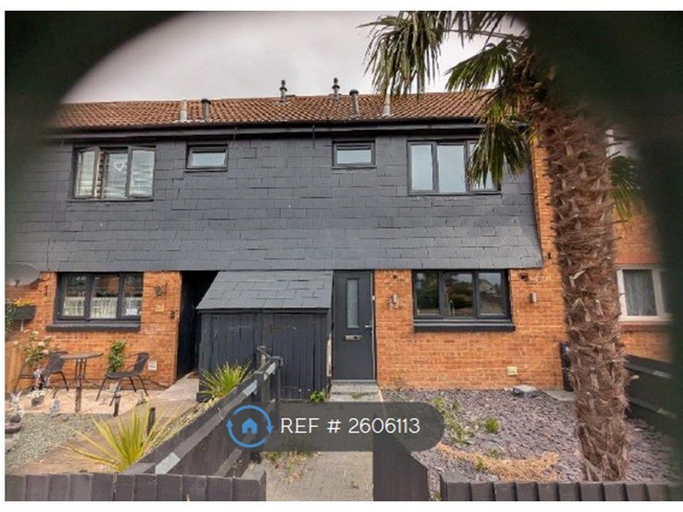 Property photo 1 of 12 Front Ent