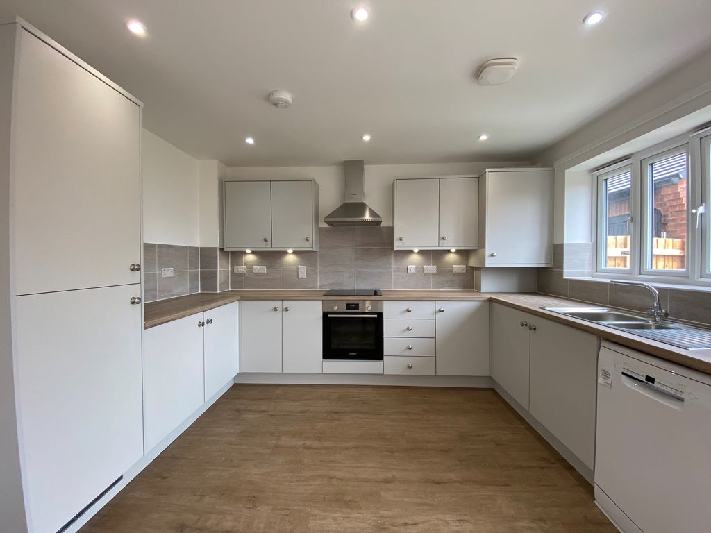 Property photo 2 of 23 Image