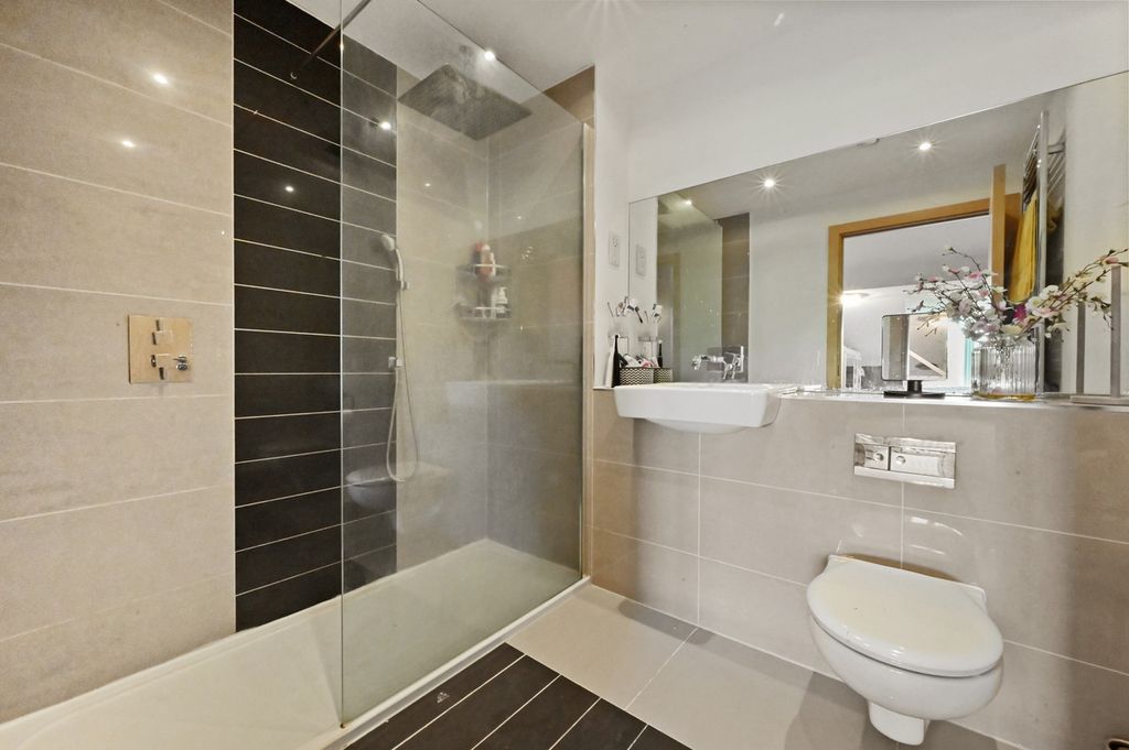 Additional image 8 of 3 bed maisonette for saleZodiac Close, Edgware HA8