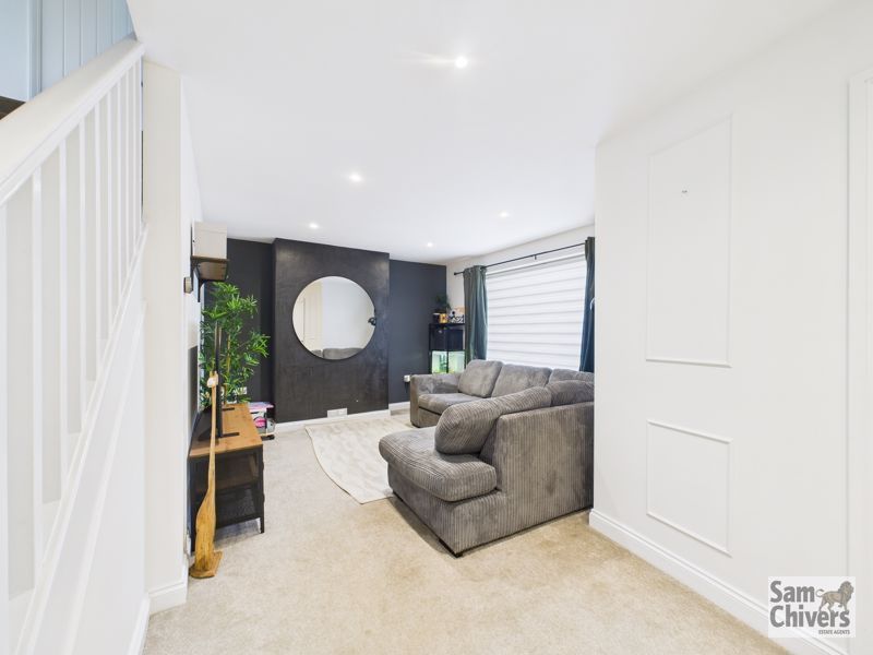 Property photo 3 of 19 Photo 5