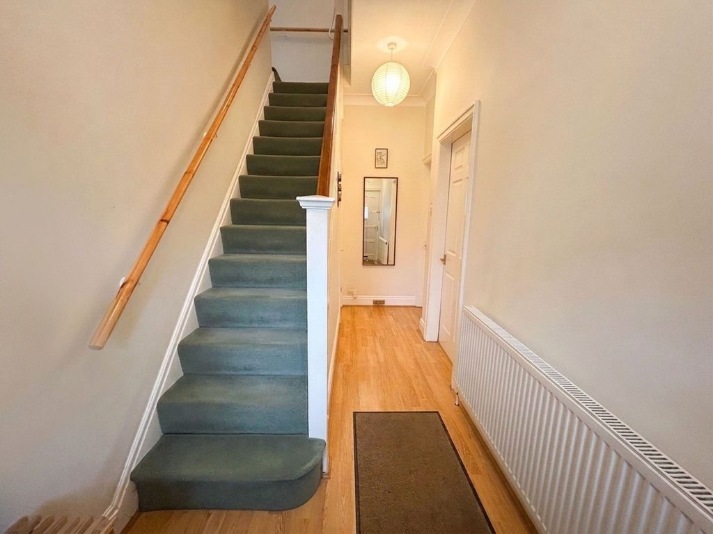 Property photo 2 of 30