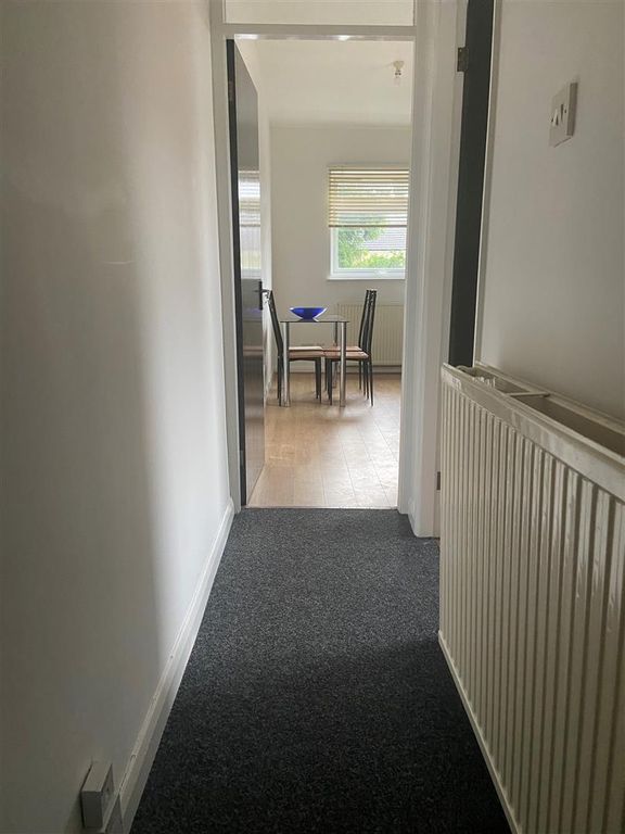 Property photo 2 of 4 Hallway 1.1.Jpg