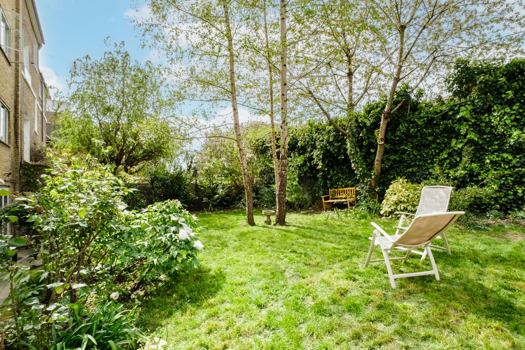 Property photo 3 of 23