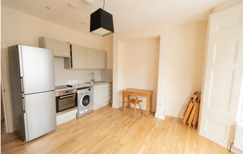 Property photo 1 of 4