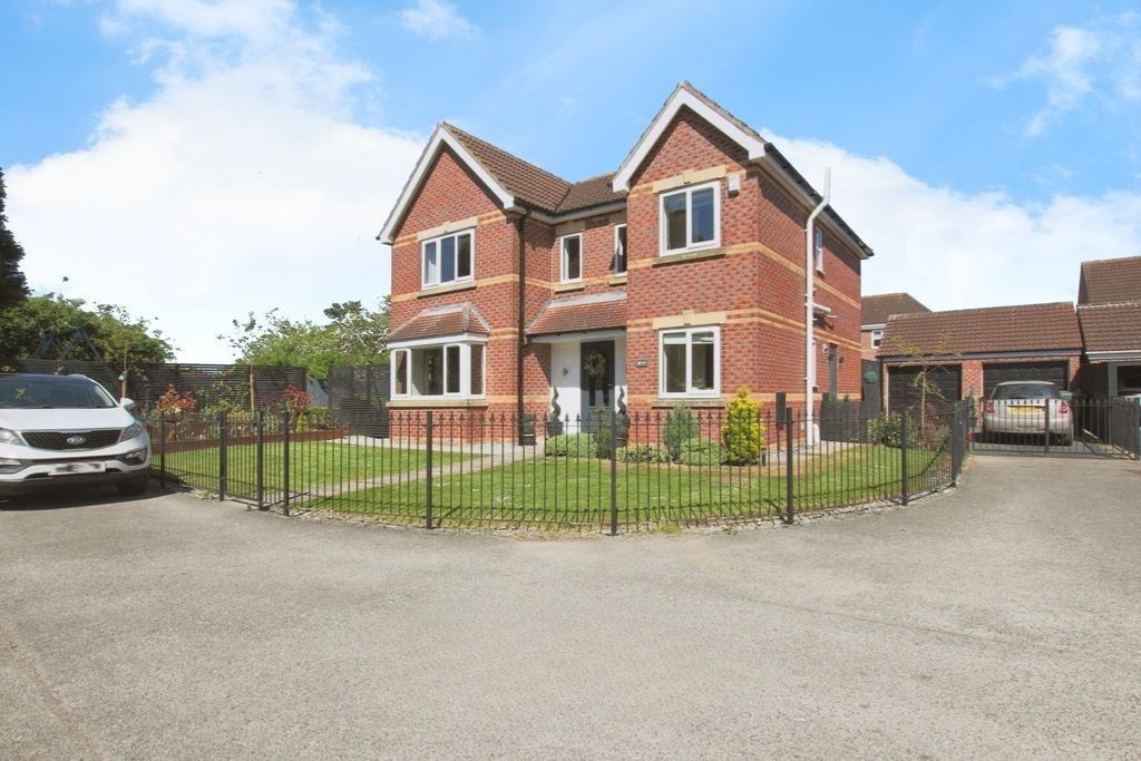 Property photo 1 of 31 4168311