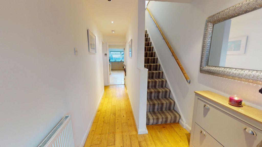 Property photo 2 of 18 Kingsholme-12042025_143909