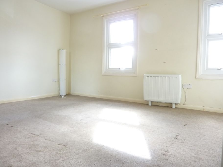 Property photo 3 of 8 Jpg