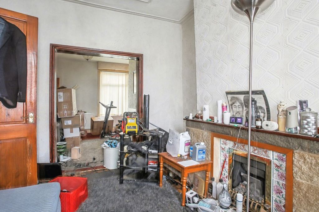 Property photo 3 of 16