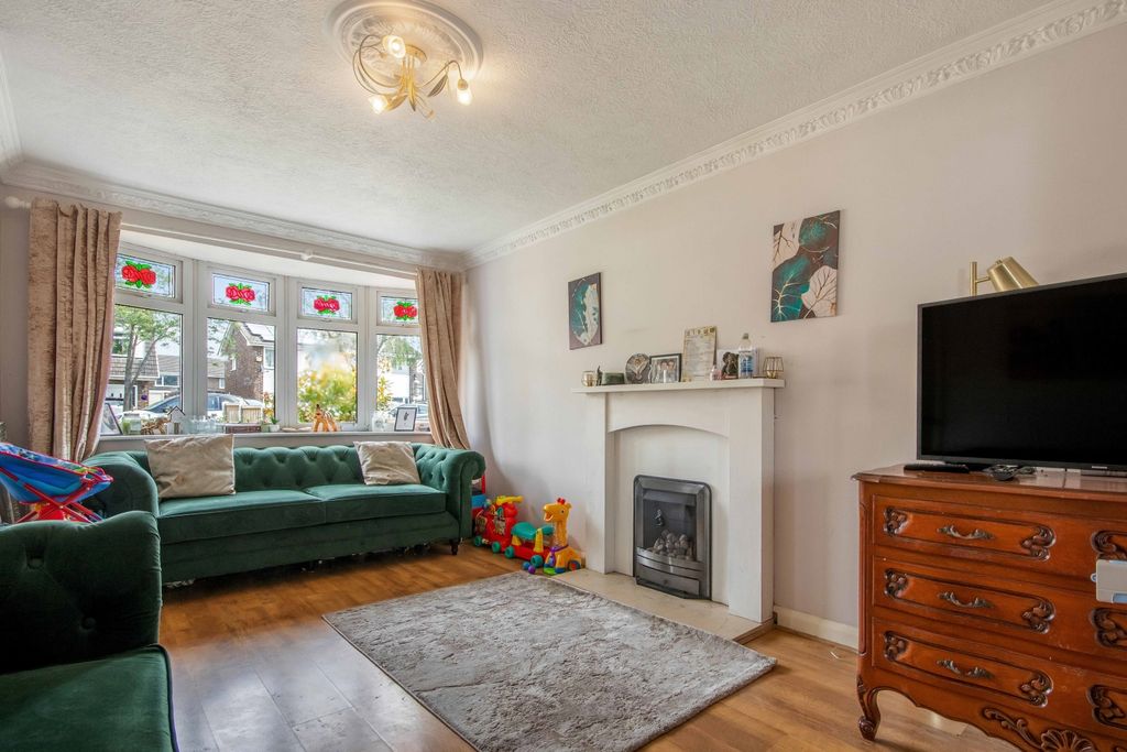 Property photo 2 of 15 Ingleby-06