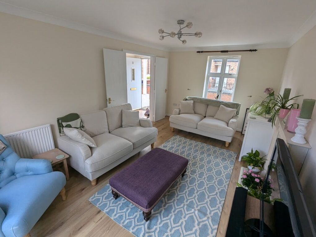 Property photo 3 of 8