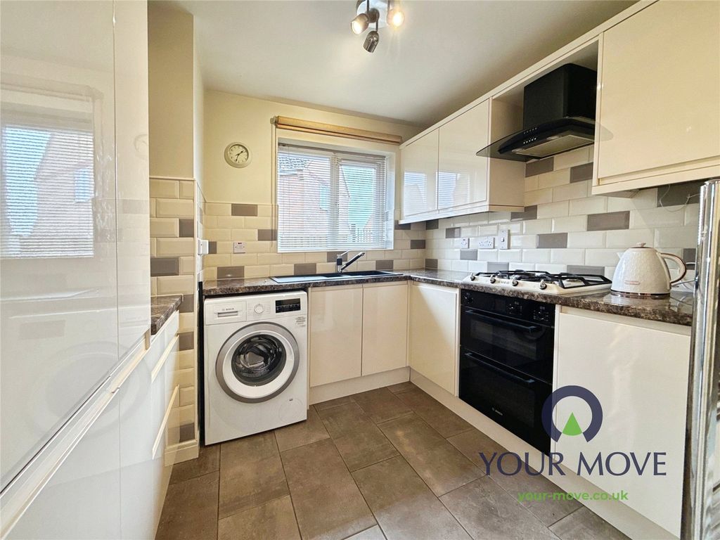 Property photo 3 of 12 Picture No. 10