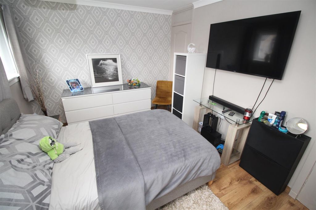 Additional image 32 of 4 bed terraced house for saleOronsay Avenue, Port Glasgow PA14