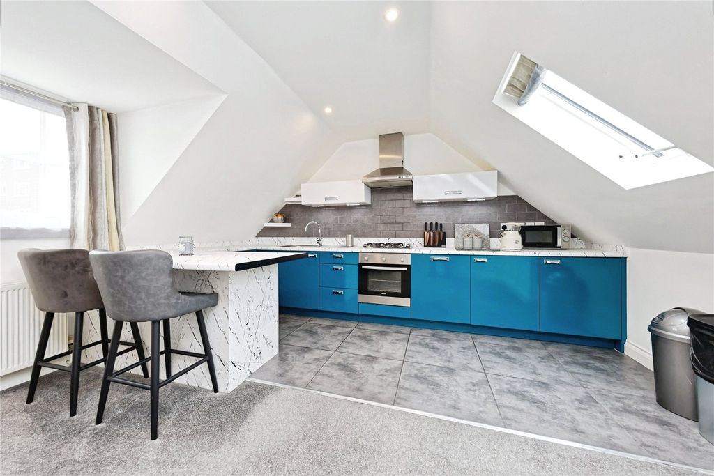 Property photo 2 of 16 Picture No. 53