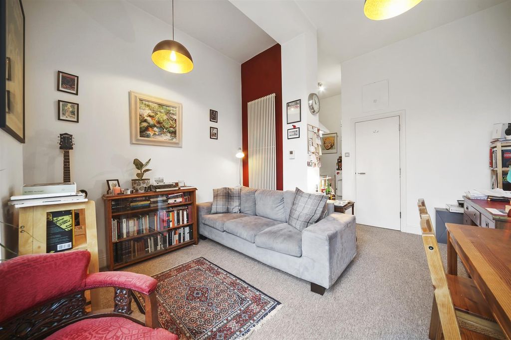 Property photo 2 of 8 Vfoce5Usleet76Onueg7Ka.Jpg