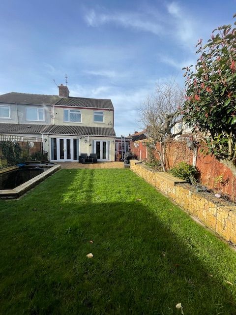 Property photo 2 of 27