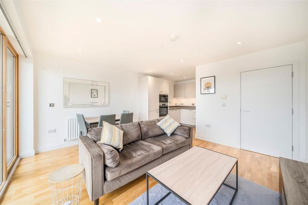 Property photo 3 of 8