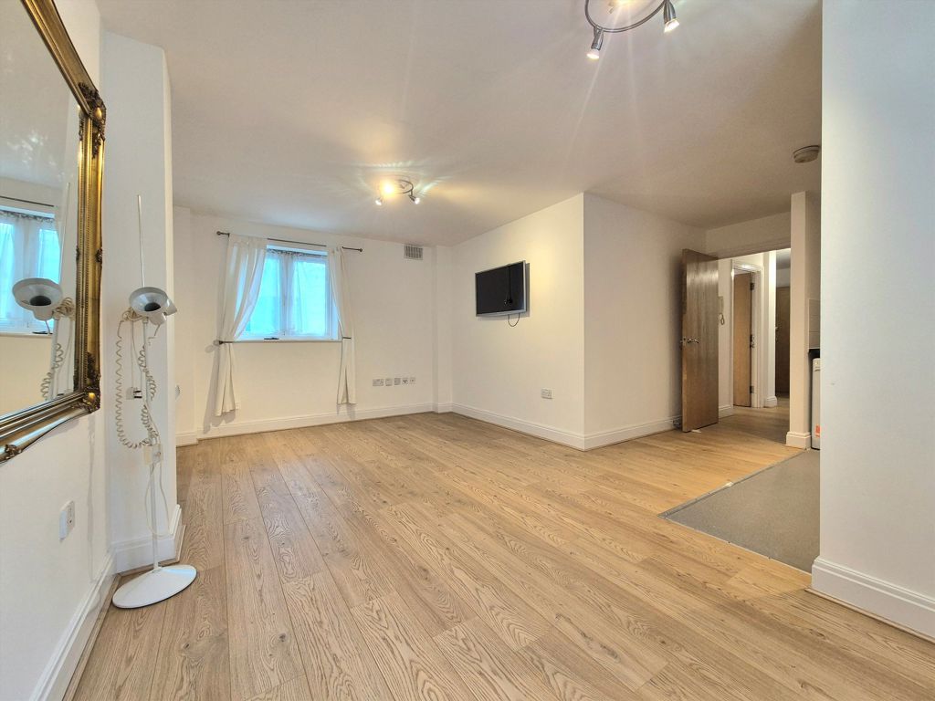 Property photo 3 of 5