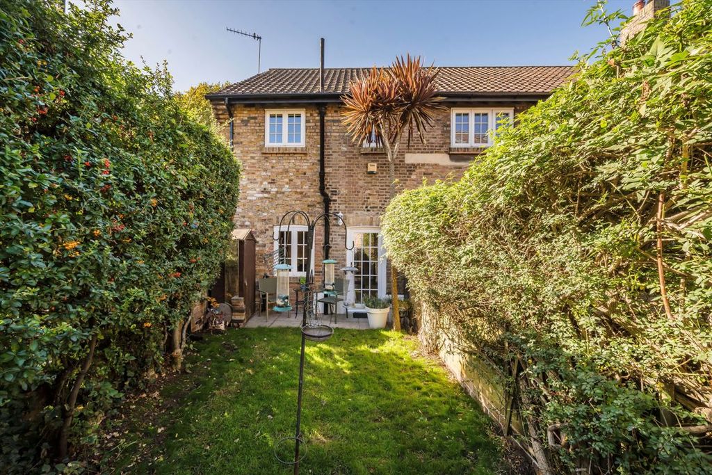 Property photo 3 of 8