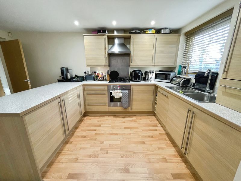 Property photo 3 of 20 Kitchen