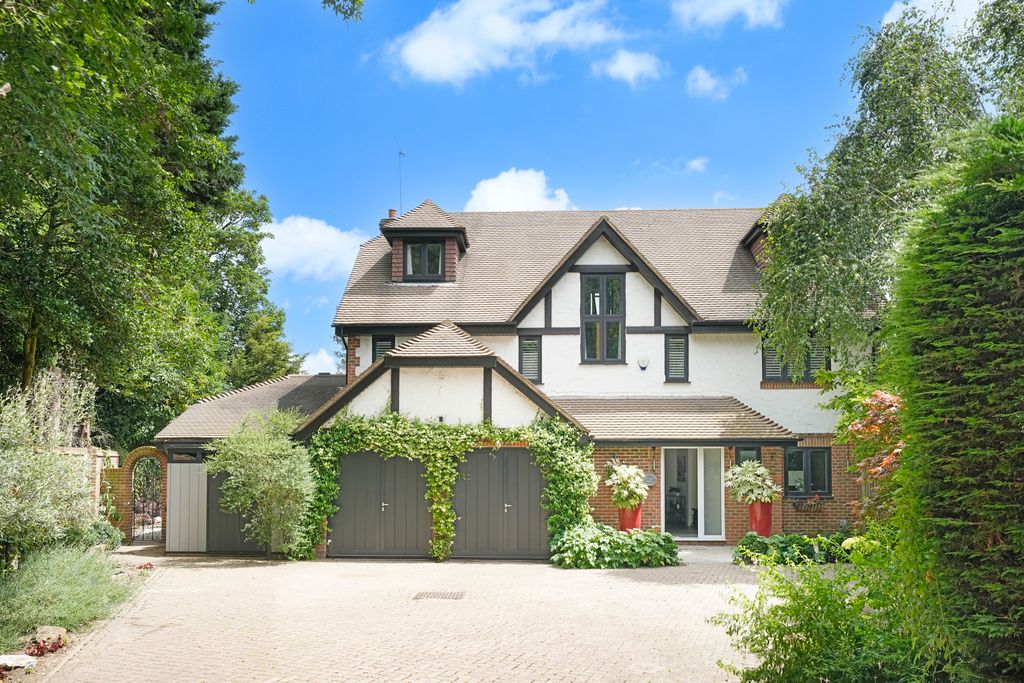Property photo 1 of 29