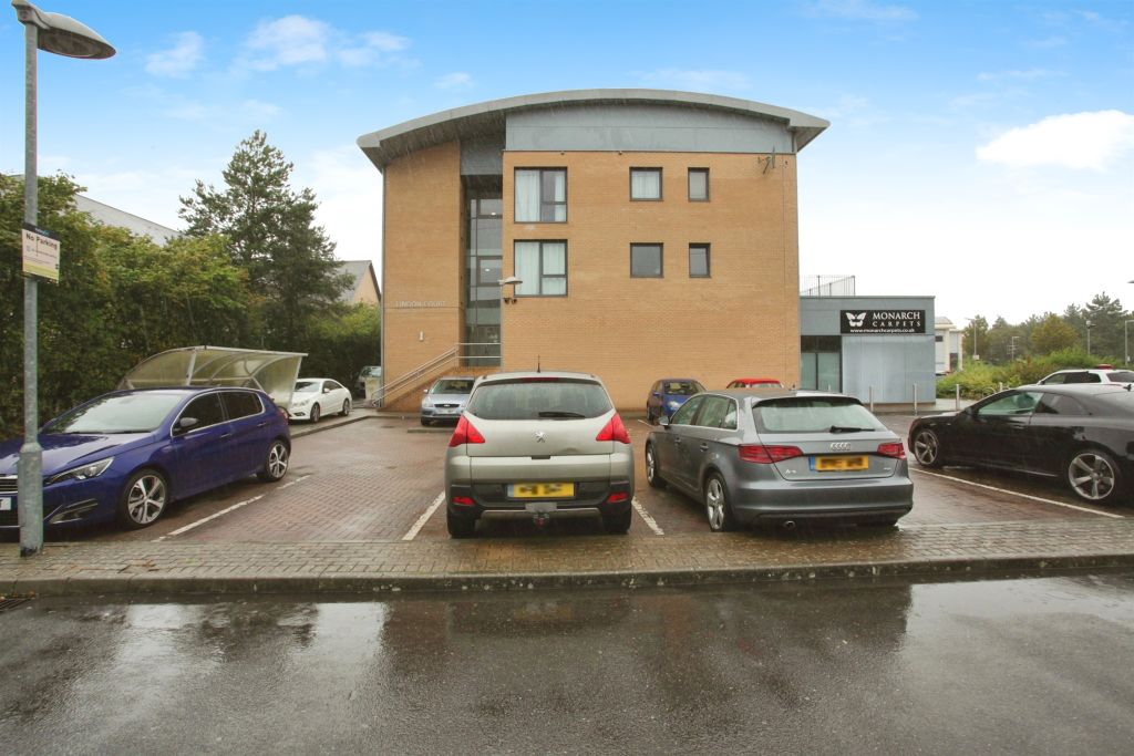 Property photo 2 of 14