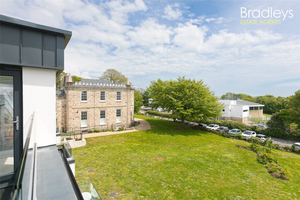 Additional image 9 of 2 bed flat for saleCentenary Way, Penzance, Cornwall TR18