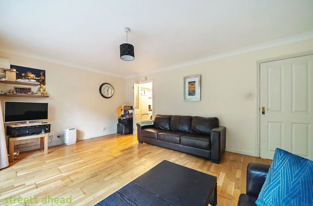 Property photo 2 of 11 Picture No. 05