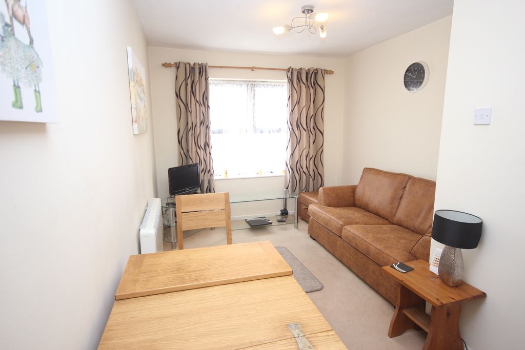 Property photo 2 of 6 Img_2506