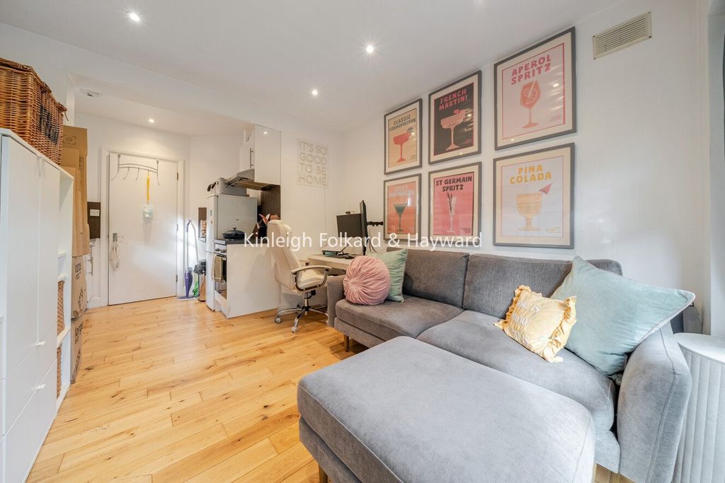 Property photo 3 of 11 Picture No. 02