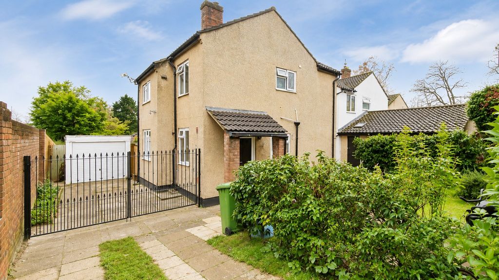 Property photo 1 of 11