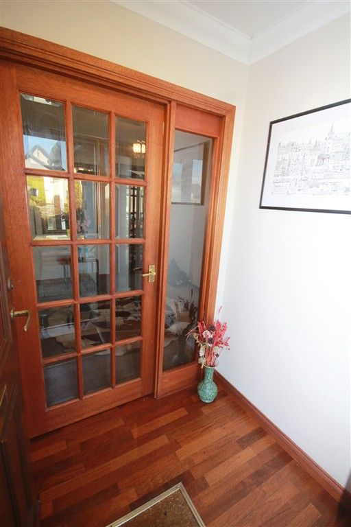 Property photo 2 of 30