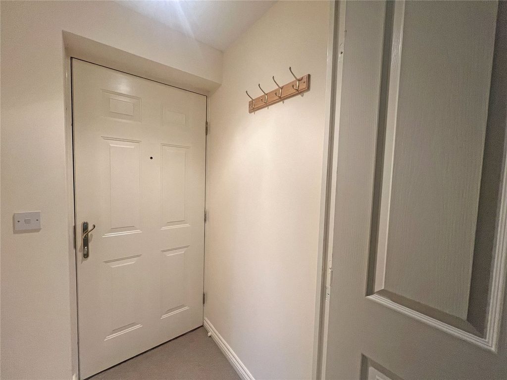 Property photo 3 of 18 Picture No. 11