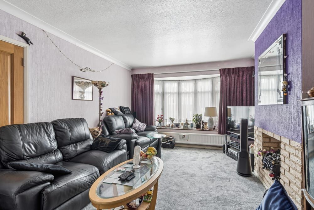 Property photo 3 of 17