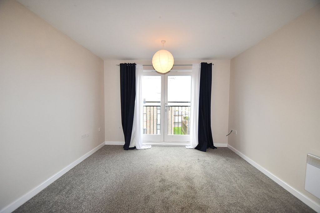 Property photo 1 of 9 Picture No. 23