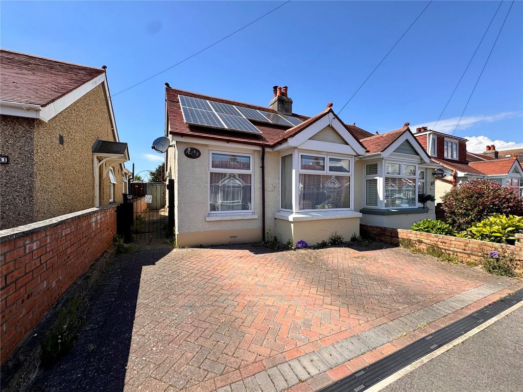Property photo 1 of 11 Picture No. 24