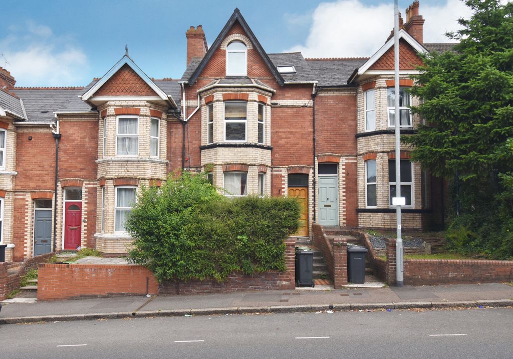 Property photo 1 of 6