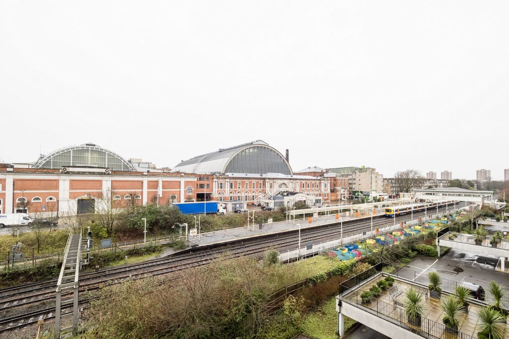 Property photo 2 of 5 Photo 27