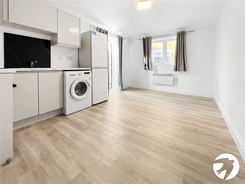 Property photo 2 of 5 Picture No. 02