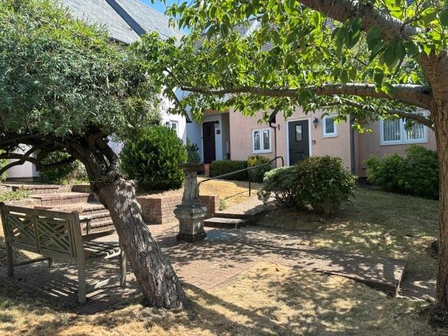 Property photo 2 of 18
