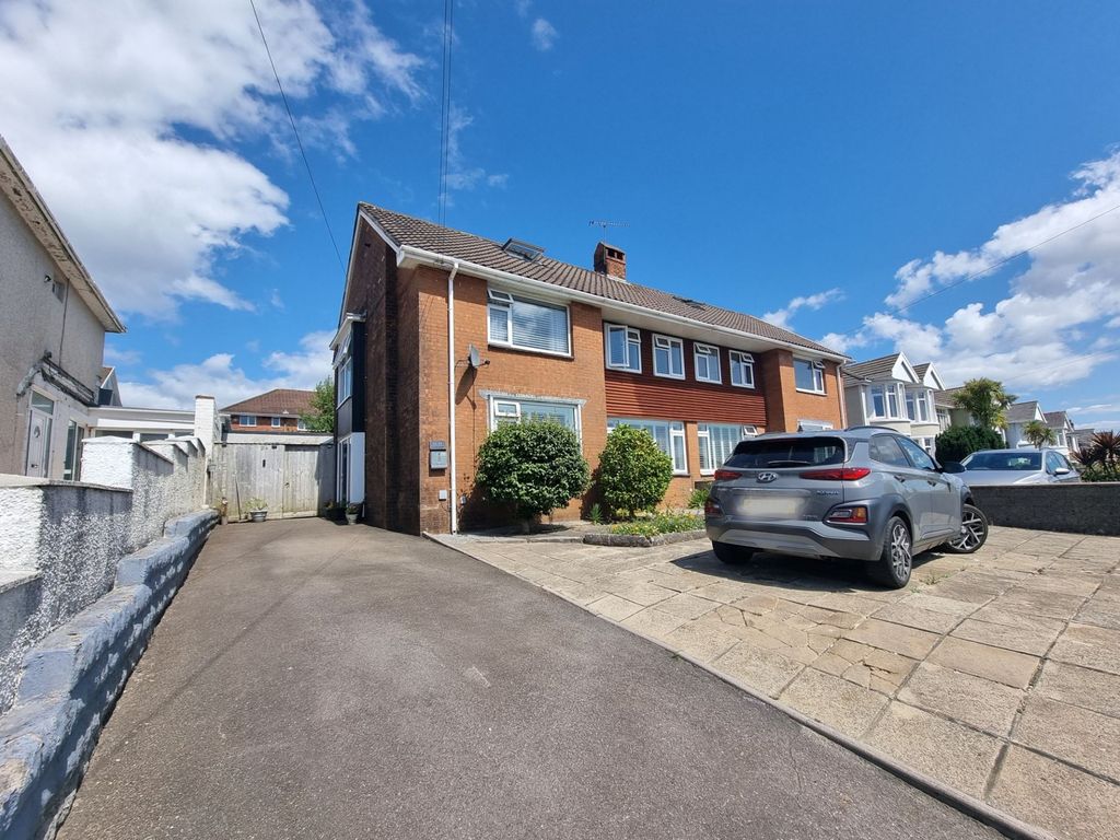 Property photo 1 of 48