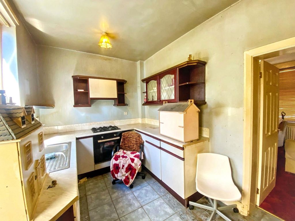 Property photo 3 of 15