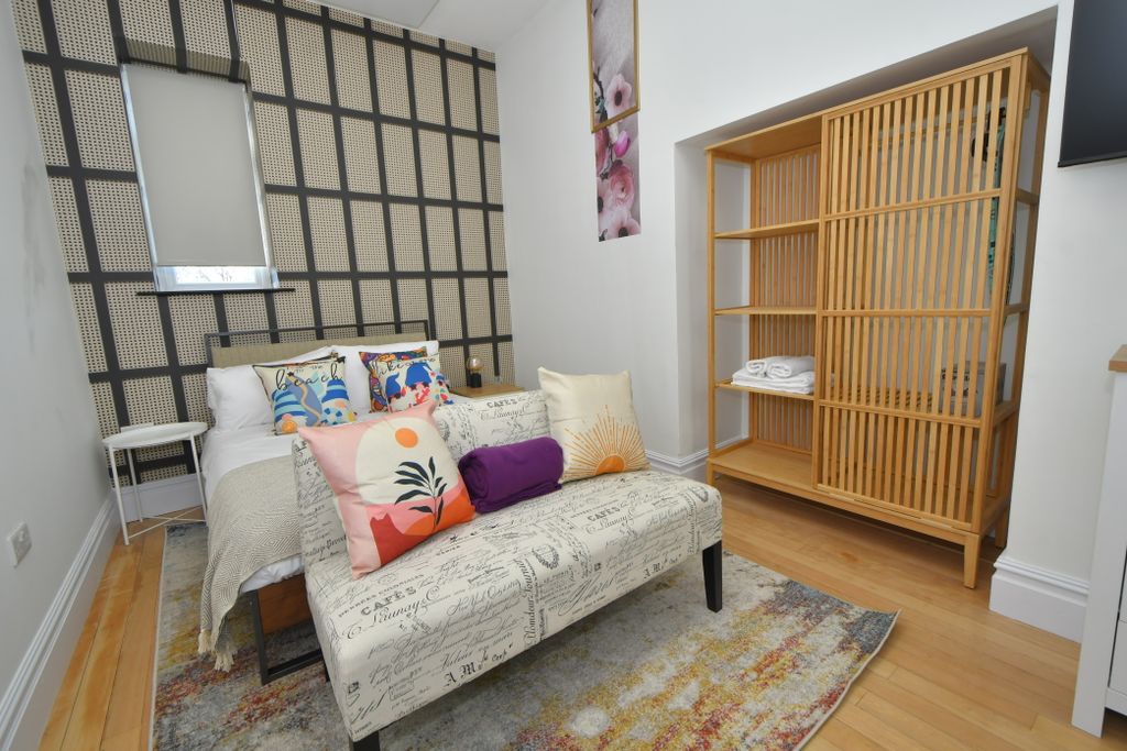 Property photo 2 of 12 Rm107