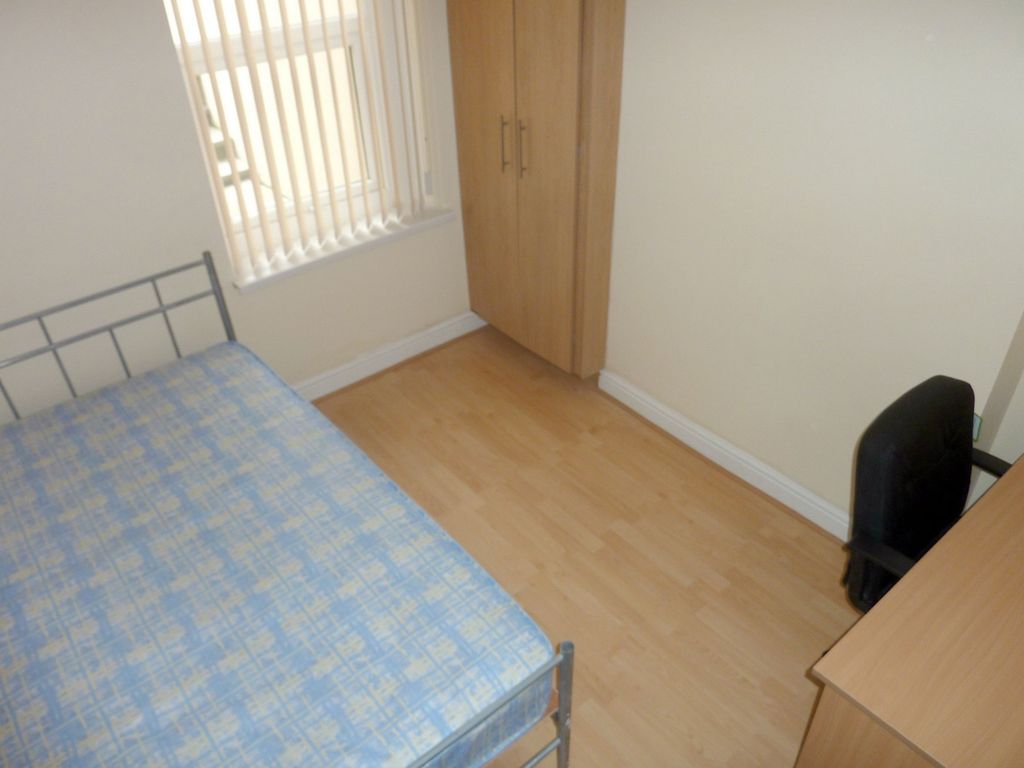 Property photo 3 of 7 Photo 2