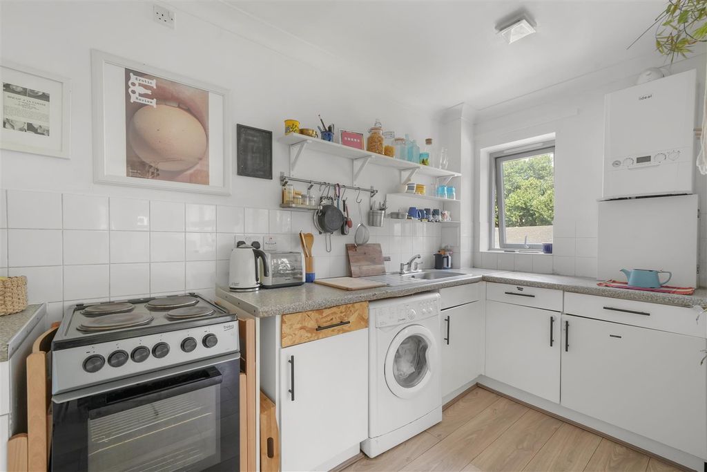 Property photo 3 of 15 Kitchen
